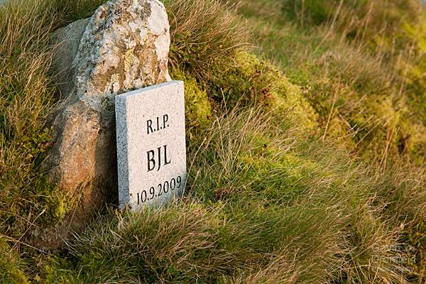 RIP BJL 10.9.2009 inscribed marble gravestone on Haystacks